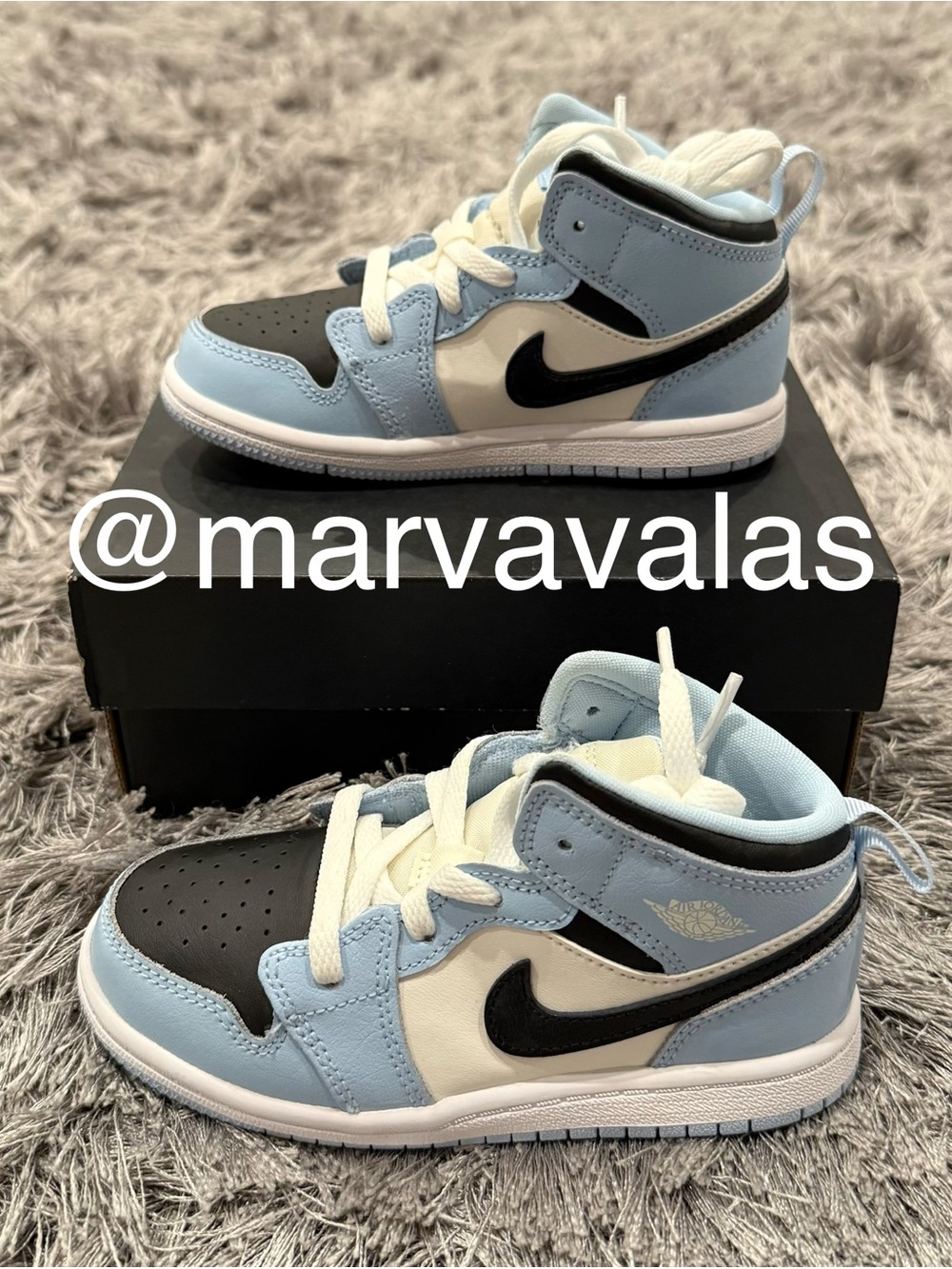 Jordan 1 Mid Ice Blue. TD 10C
